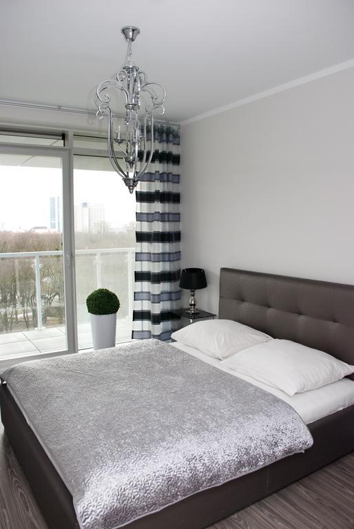 Apartamenty I.M.A Towarowa Poznan Phòng bức ảnh