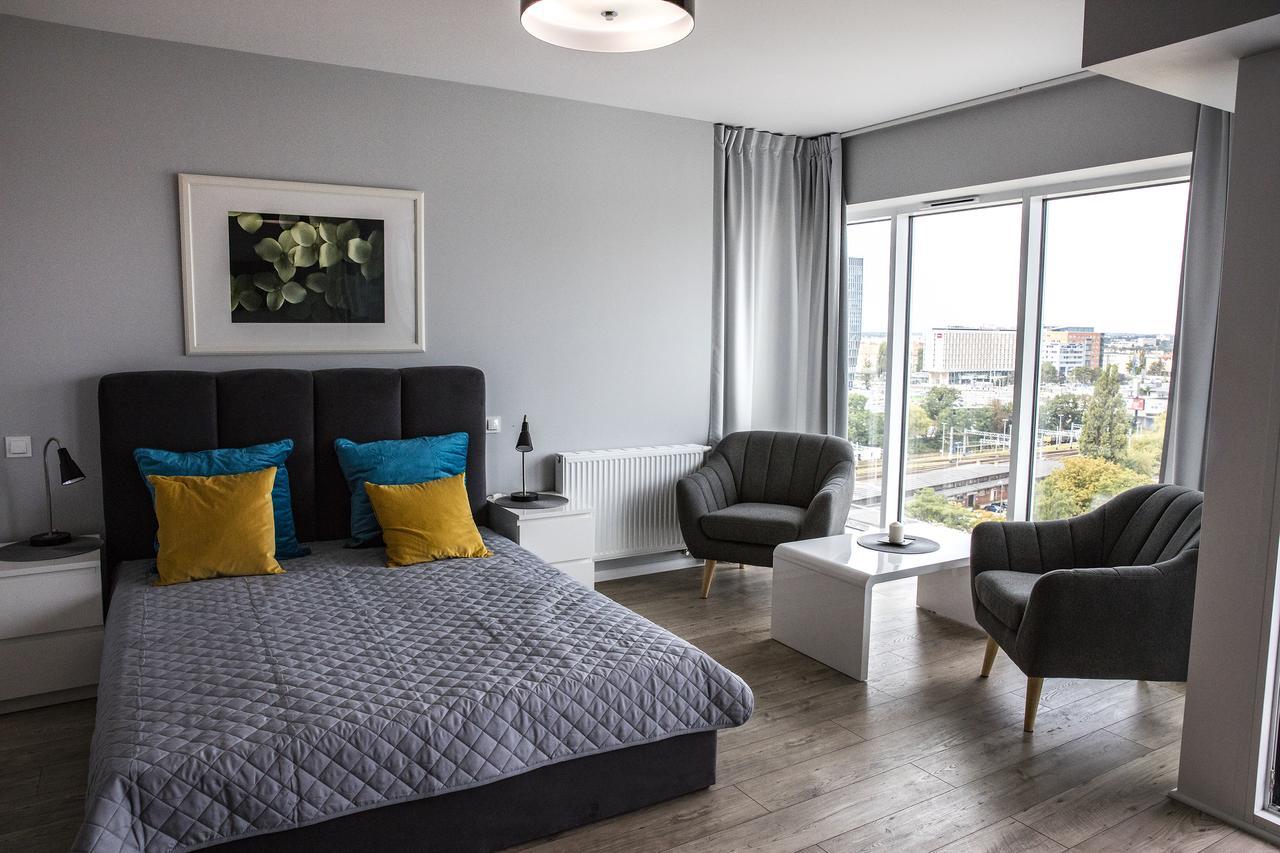 Apartamenty I.M.A Towarowa Poznan Ngoại thất bức ảnh
