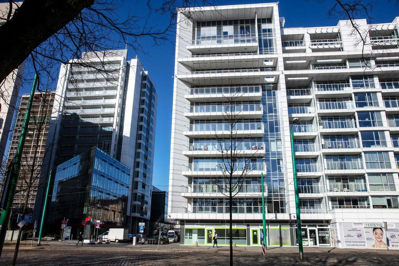 Apartamenty I.M.A Towarowa Poznan Ngoại thất bức ảnh
