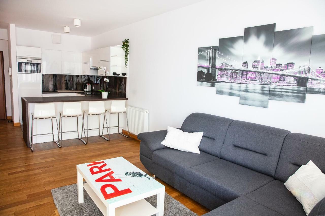Apartamenty I.M.A Towarowa Poznan Ngoại thất bức ảnh